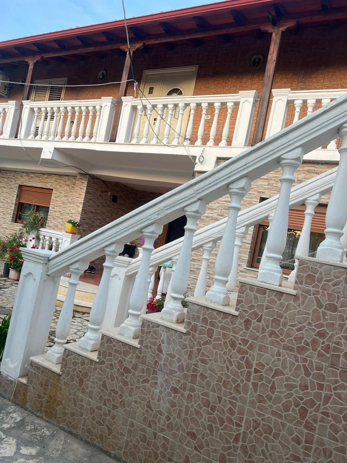 Nori House Hotel Vlorë Eksteriør billede